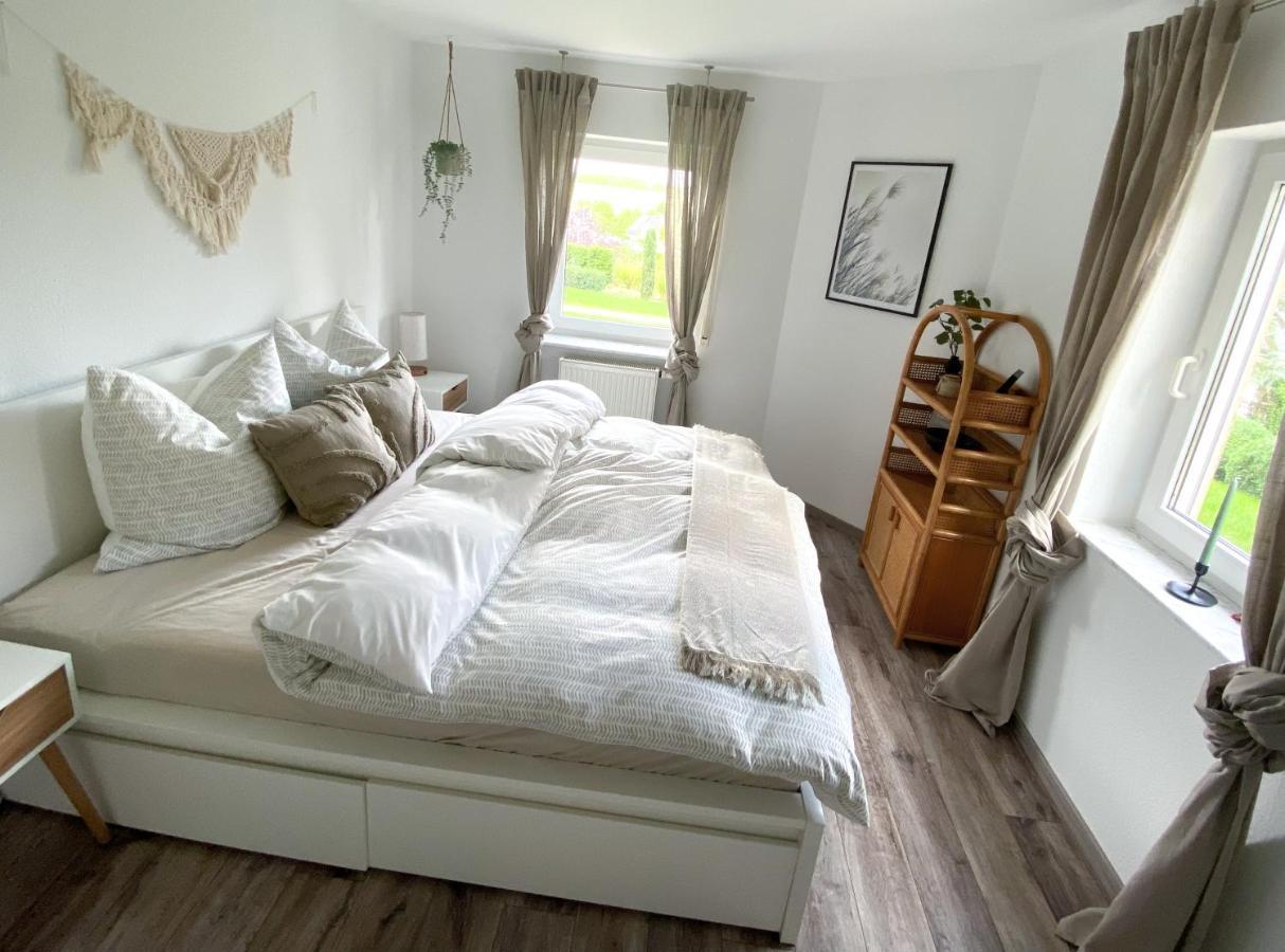 Schoene Wohnung Mit Terrasse & Blick Ins Gruene Dormettingen Екстериор снимка
